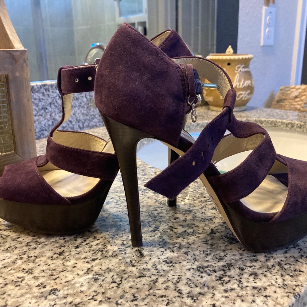 Michael Kors Purple Suede High-heel Shoes. Size 6